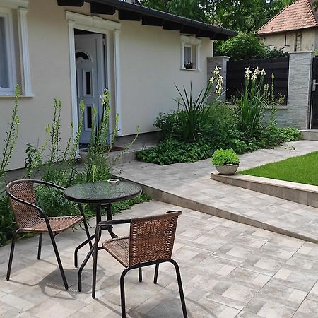 Garden Home Törökbálint Exteriér fotografie