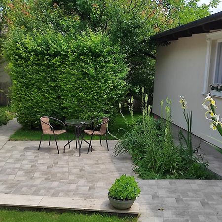 Garden Home Törökbálint Exteriér fotografie